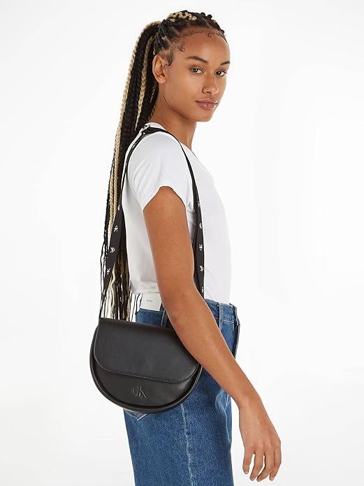 Calvin Klein Ultralight Saddle22 K60K610846-BLK