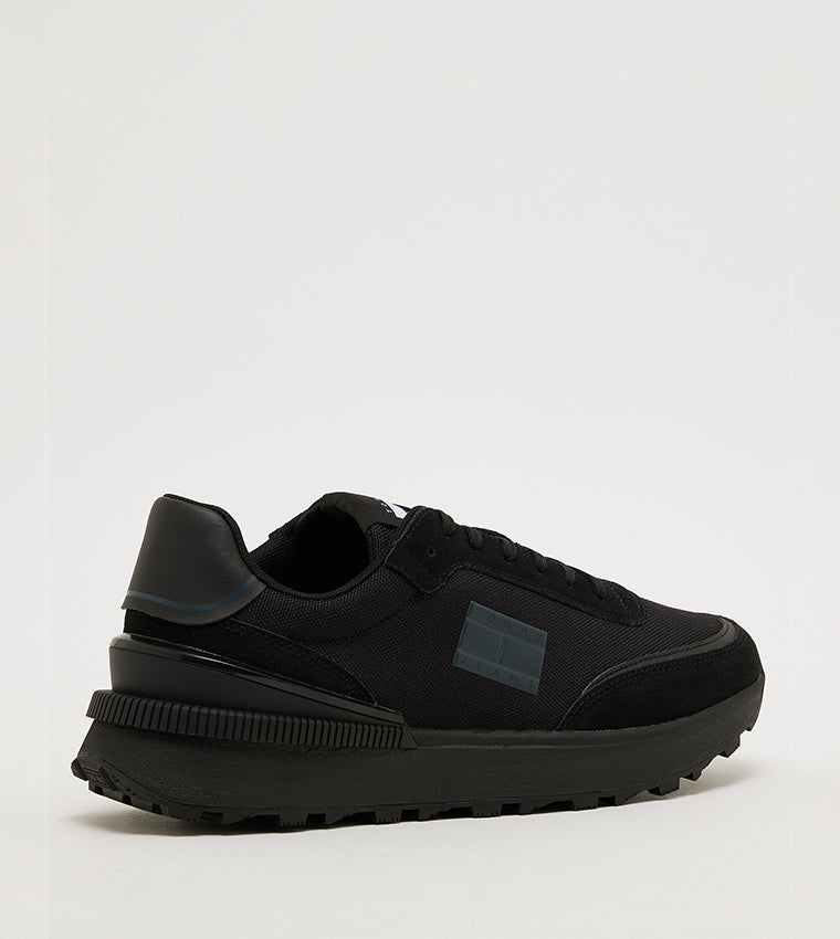 Tommy Jeans Black Chunky Sneakers for Men – Stylish Casual Shoes with Platform Sole
