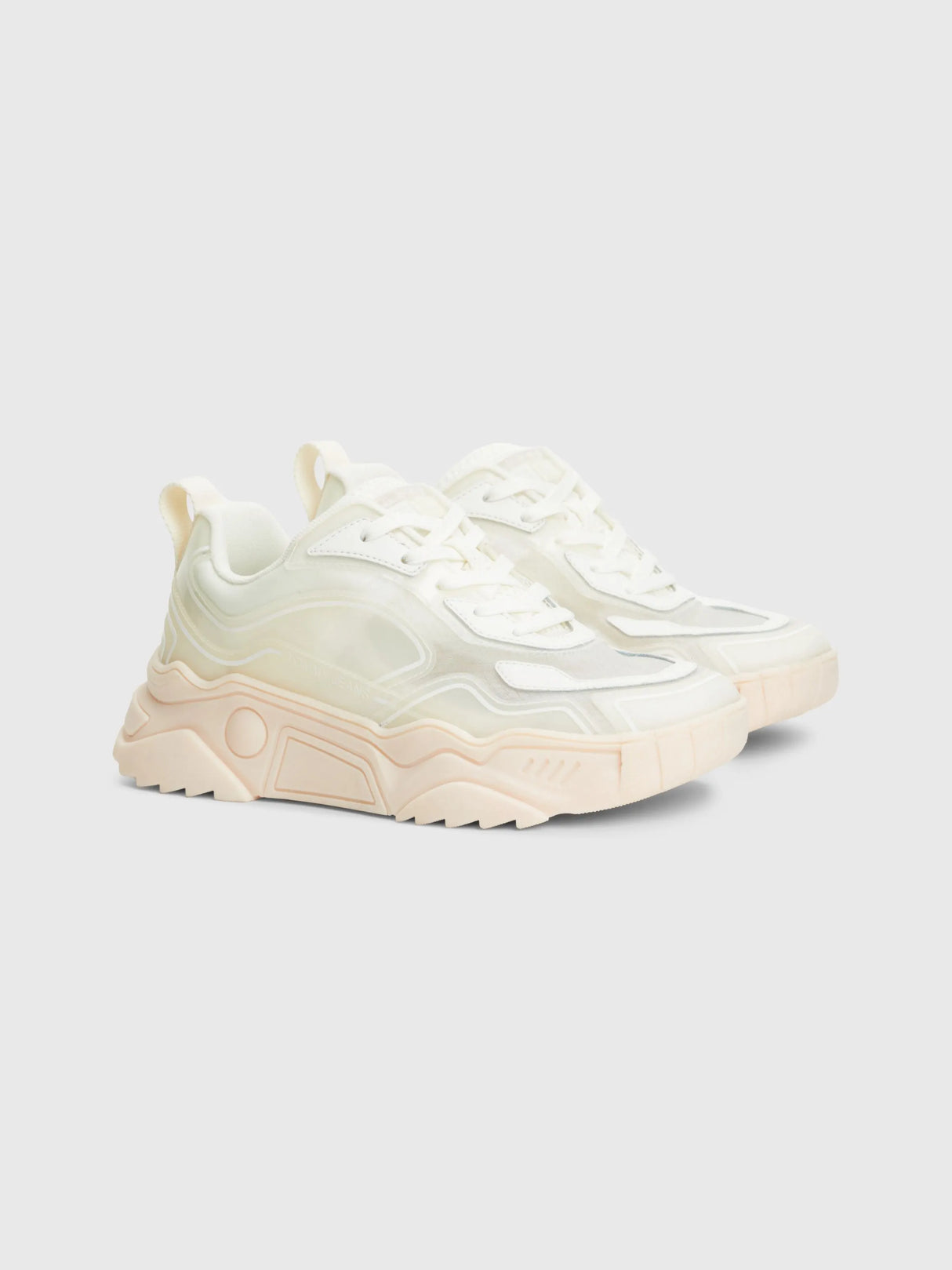 Tommy Hilfiger Women’s Chunky Cream Sneakers – Modern Street Style