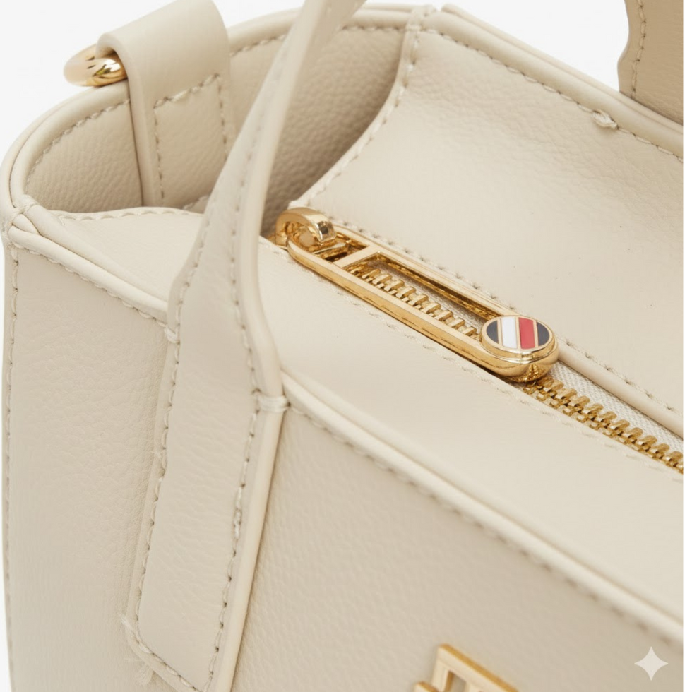 Tommy Soft Logo Strap Tote bag