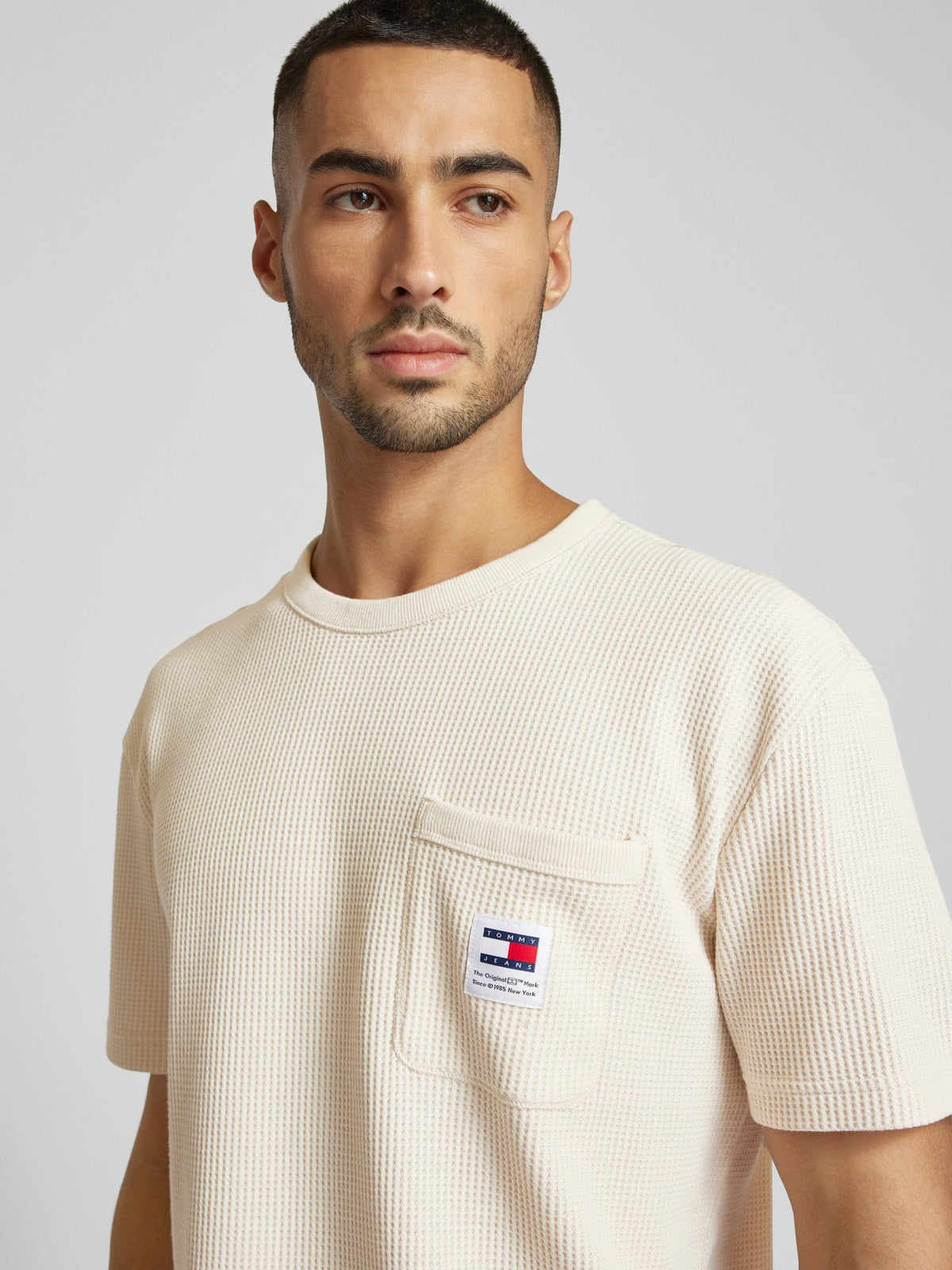 TOMMY JEANS chest pocket ROUND T_shirt