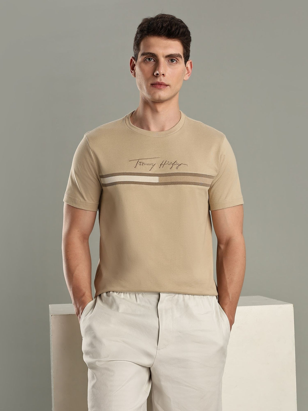Tommy hilfiger Tonal Flag Logo T-Shirt
