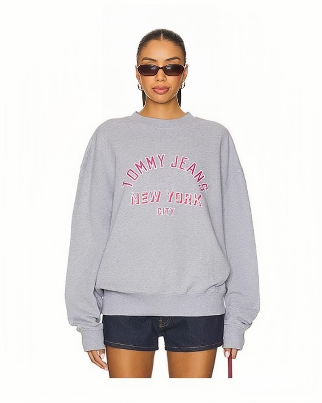 Tommy Jeans Women’s New York City Crewneck Sweatshirt – Light Grey