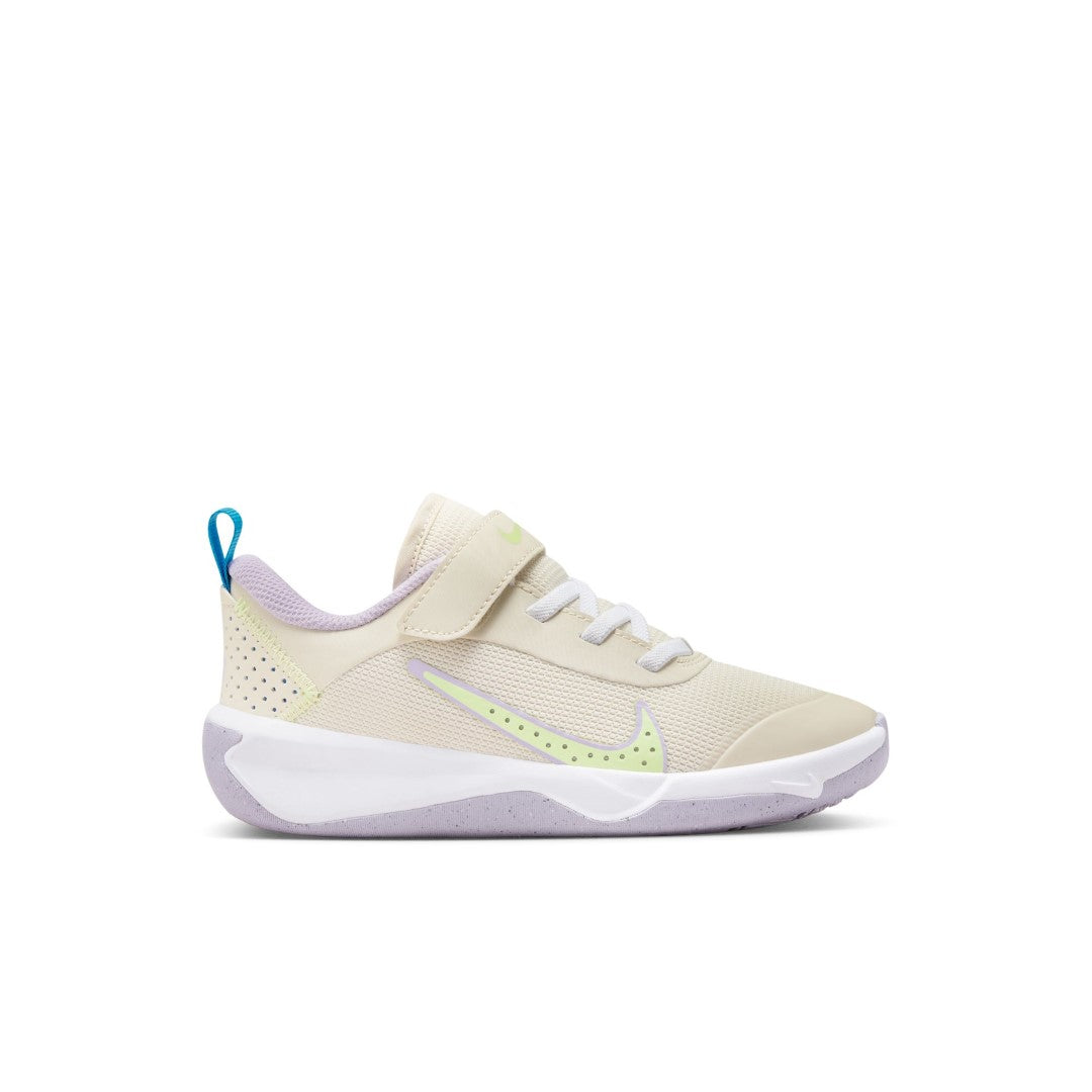 NiKe Omni Multi-Court Kids Shoes