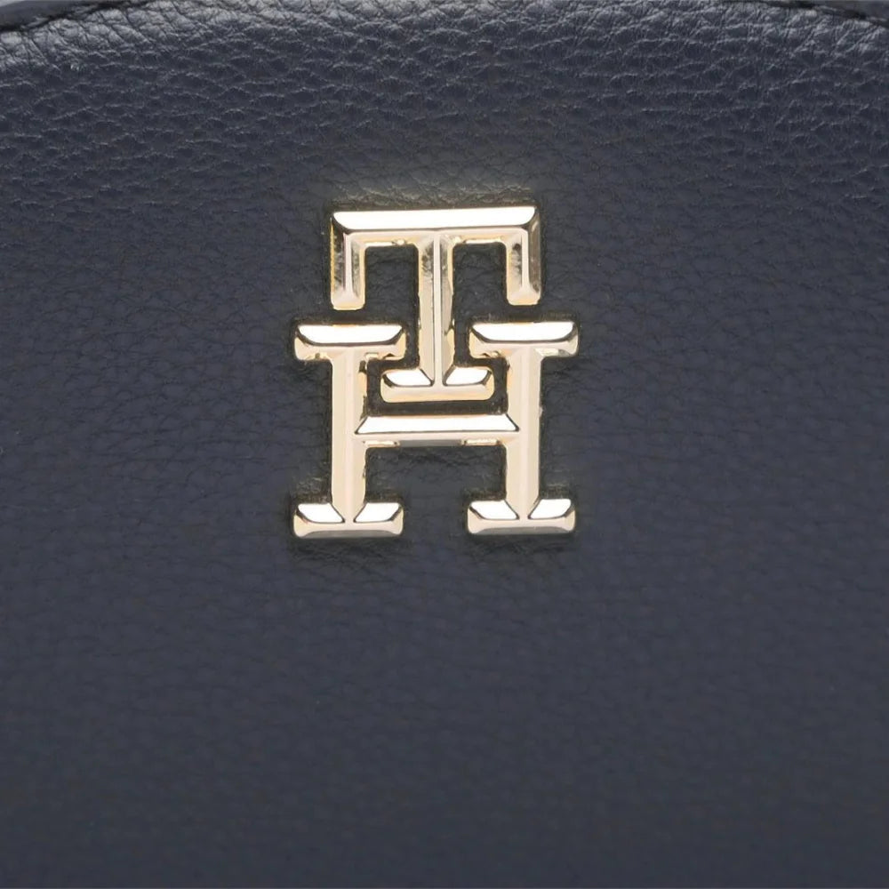 Tommy Hilfiger Life Half Moon Camera Bag
