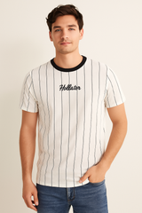 Hollister Men’s Classic Logo T-Shirt  Soft Cotton Relaxed Fit Tee