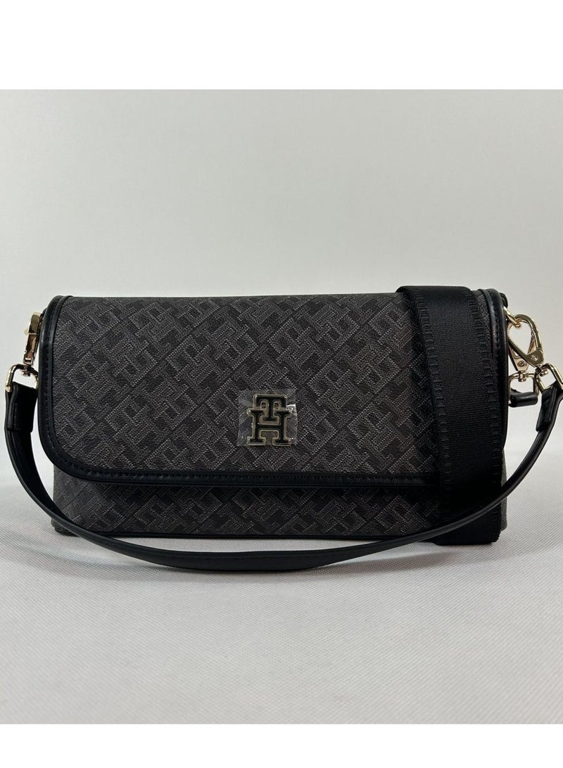 Tommy Hilfiger Women’s Black Monogram Shoulder Bag – Classic Elegance