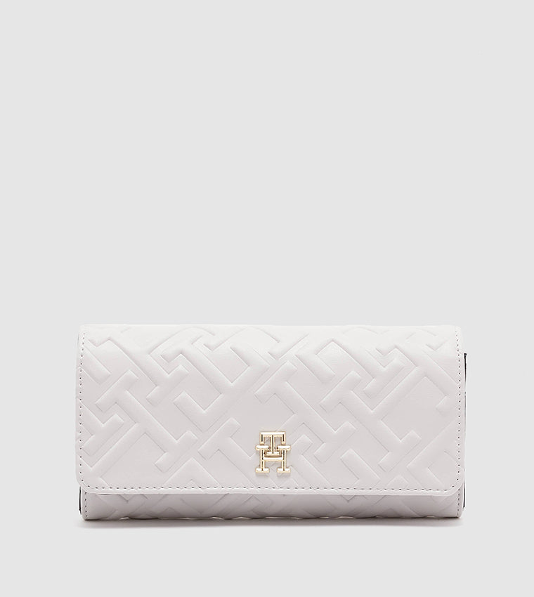 Tommy Hilfiger Women’s Embossed Logo Wallet – White