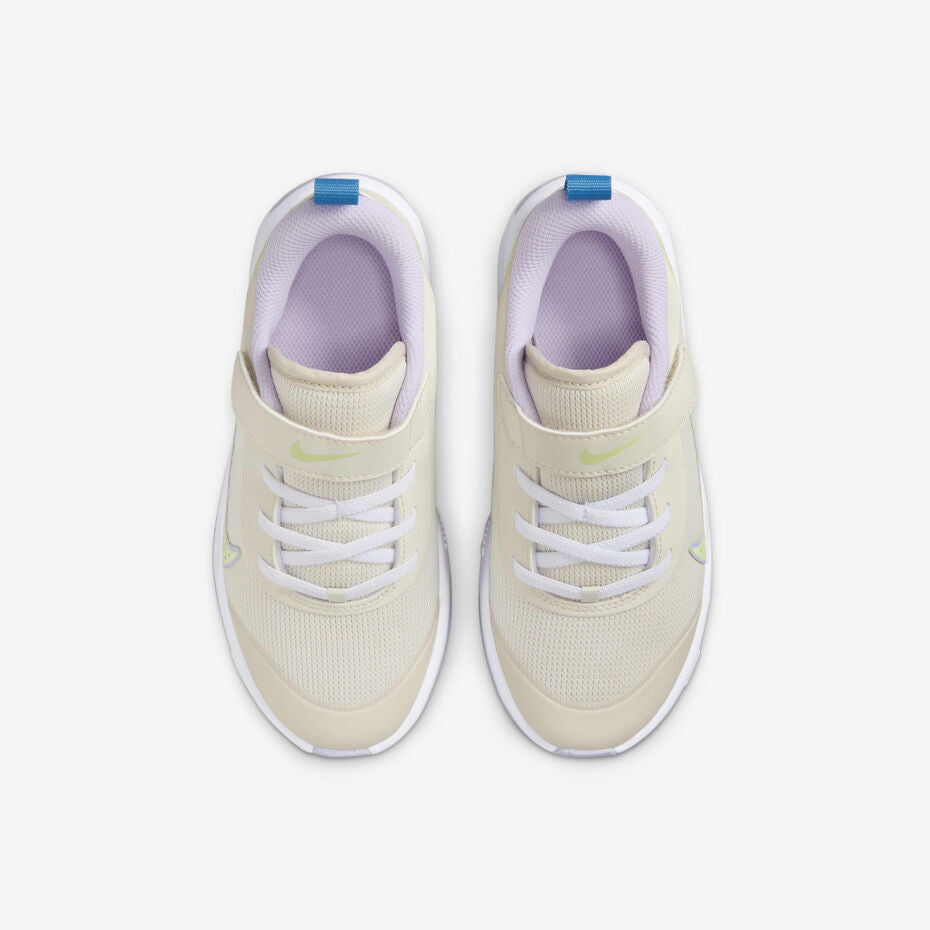 NiKe Omni Multi-Court Kids Shoes