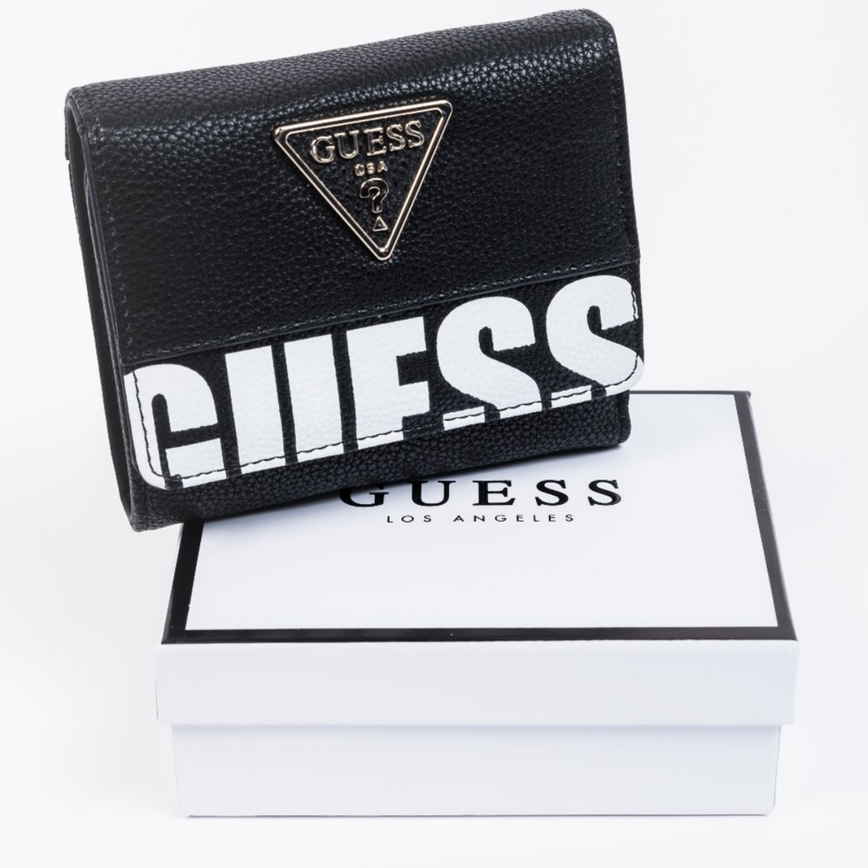 GUESS Women’s Stylish Wallet