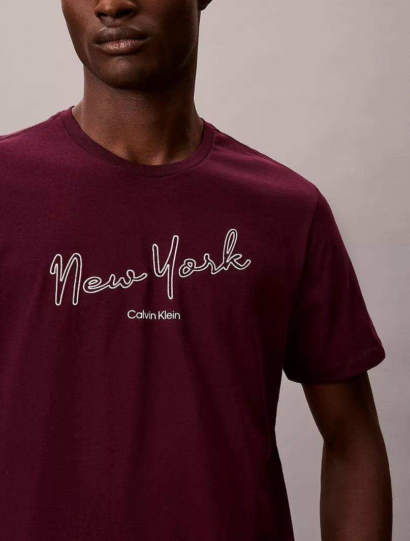 New York Logo Graphic Classic T-Shirt Calvin Klein jeans  regular fit _ Purple