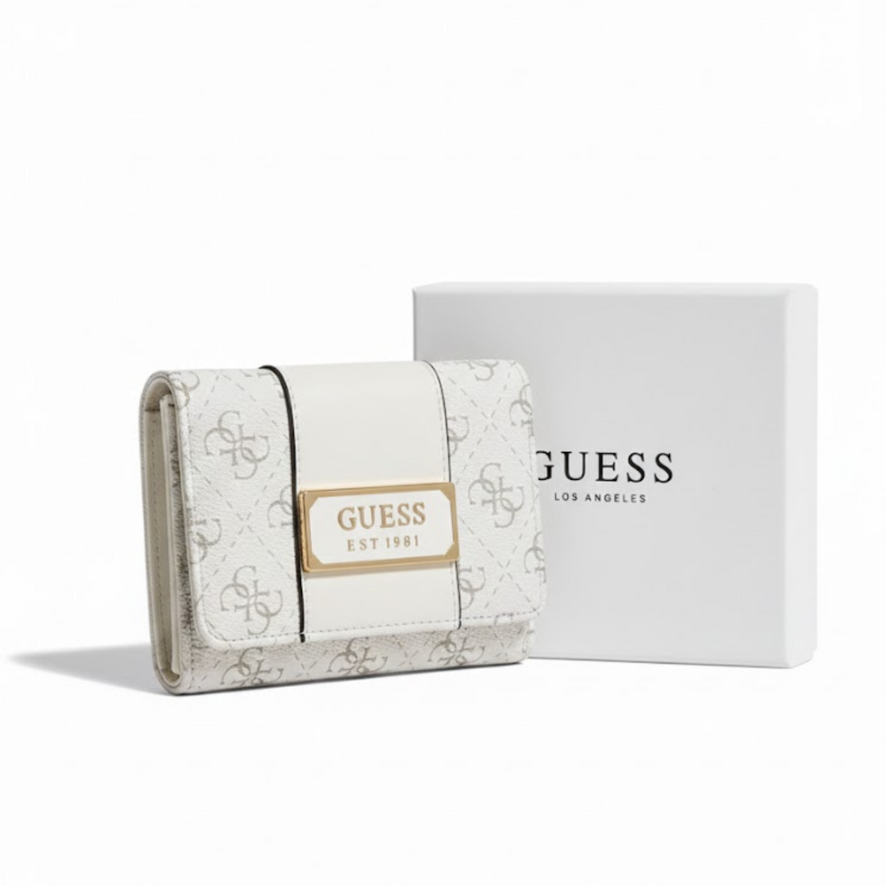 GUESS Women’s Stylish Wallet
