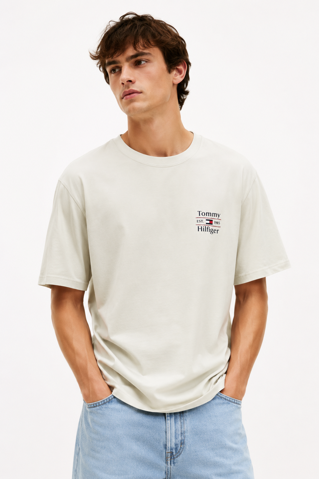 Tommy Hilfiger Logo Crew Neck T-Shirt  Regular Fit
