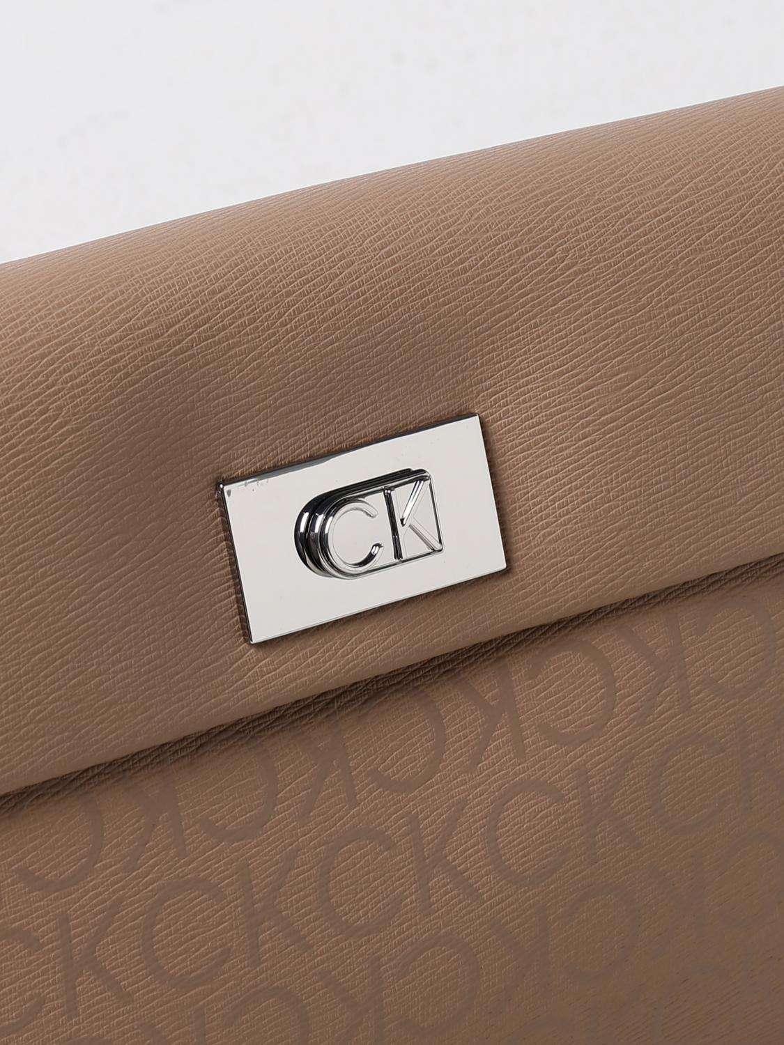 Calvin klein grained synthetic leather  with monogrambag
