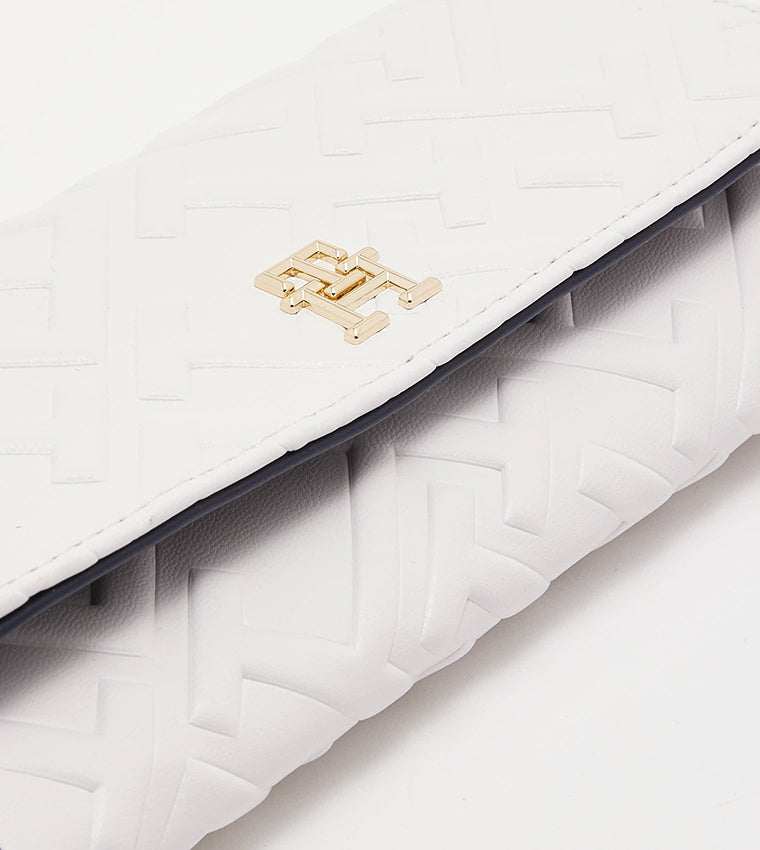 Tommy Hilfiger Women’s Embossed Logo Wallet – White