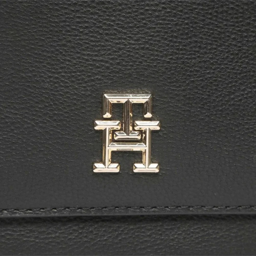 Tommy Hilfiger Life Shoulder Bag BLK